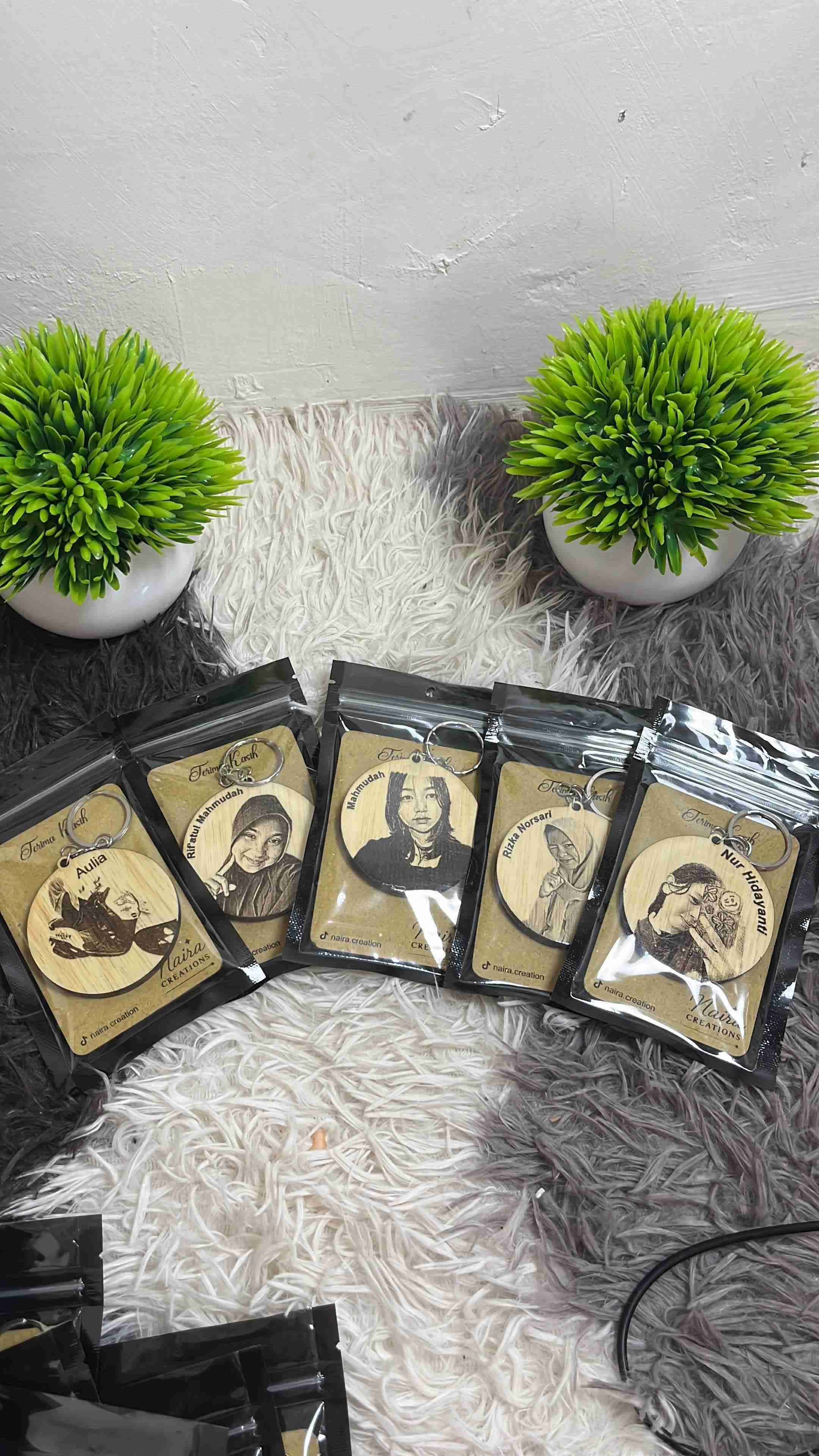 Ganci kayu 2 Sisi